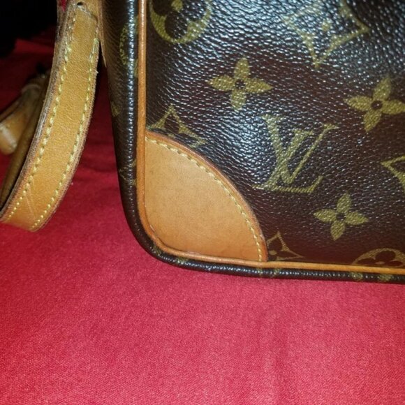 Authentic Vintage Louis Vuitton Trocodero Handbag - Picture 3 of 10